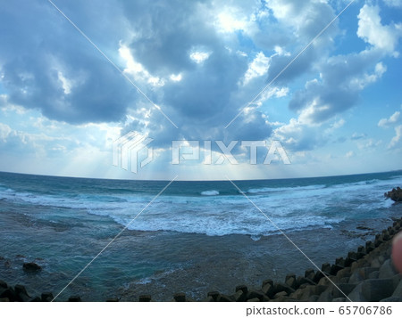 [Okinawa Prefecture] Kaneku Seaside Park 65706786