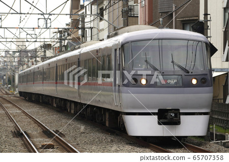 [SS] Seibu Shinjuku Line: Limited Express Koedo (Seibu Shinjuku ⇔ Honkawagoe) 65707358