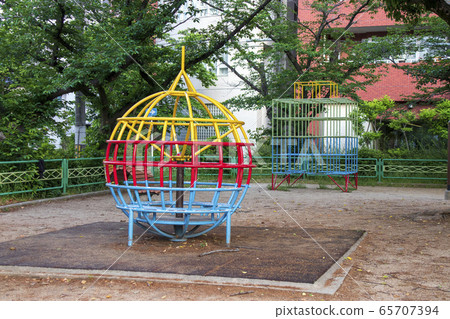 Park playground equipment / spherical playground equipment (turning jungle gym Climb up / down and play hold) Park playground equipment / spherical playground equipment (turning jungle gym Climb up / down and play hold) 65707394