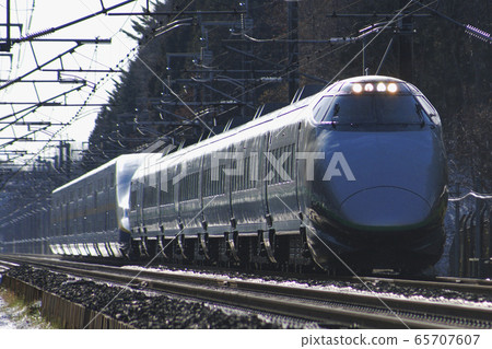 Yamagata Shinkansen 400 Series Tsubasa (coupled with Tohoku Shinkansen E4 Series Max Yamabiko) Yamagata Shinkansen 400 Series Tsubasa (coupled with Tohoku Shinkansen E4 Series Max Yamabiko) 65707607
