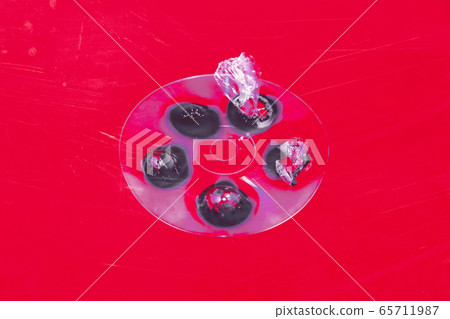 Damaged laser music retro disc 65711987