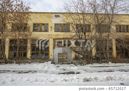 Abandoned building of the aircraft factory. Moscow 65712017