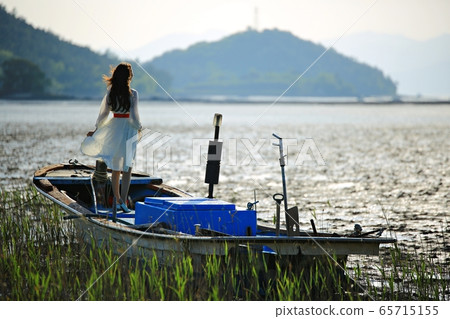 Sea and woman, sea landscape Sea and woman, sea landscape 65715155