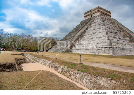 Mexico Chichen Itza Ruins Kukulkan Advent Day 65715260