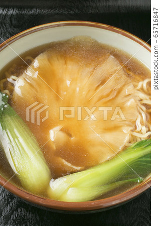 氣仙沼鯊魚鰭拉麵 65716847