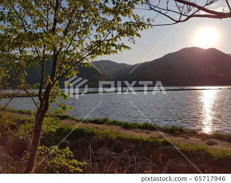 Landscape, Natural Landscape, River Landscape, Spring Landscape, Landscape Photography, Nature, Natural Environment, Nature Image, Mountain, Tree, Forest, River, Sky, Trail Landscape, Natural Landscape, River Landscape, Spring Landscape, Landscape Photography, Nature, Natural Environment, Nature Image, Mountain, Tree, Forest, River, Sky, Trail 65717946