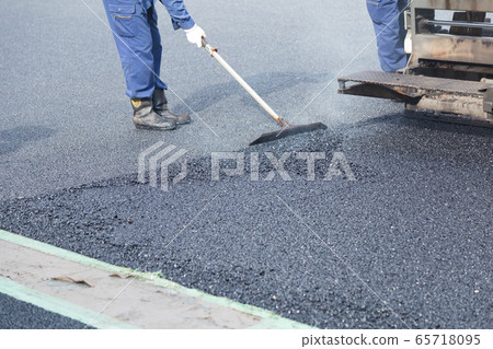鋪路工程 65718095