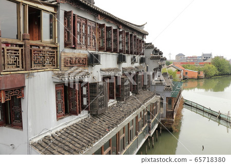 West China West China 65718380