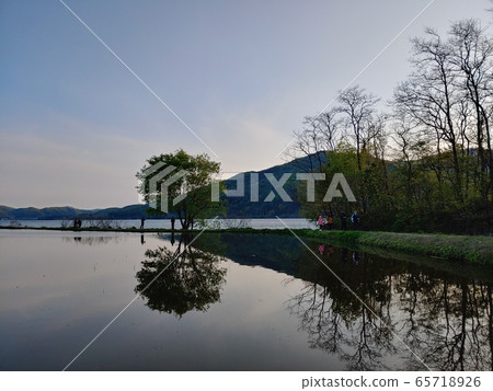Landscape, Natural Landscape, River Landscape, Spring Landscape, Landscape Photography, Nature, Natural Environment, Nature Image, Mountain, Tree, Forest, River, Sky, Trail 65718926