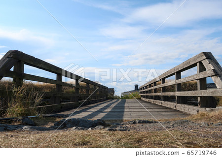 Bridge and sky Bridge and sky 65719746