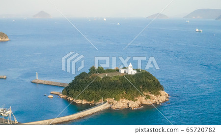 從瀨戶大橋線鍋島燈塔的窗戶看 從瀨戶大橋線鍋島燈塔的窗戶看 65720782