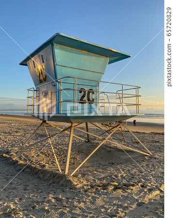 Lifeguard tower on the Coronado Beach during sunset time 65720829