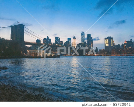 New York Dumbo Night View New York Dumbo Night View 65720941