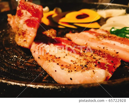 烤肉 烤肉 65722928