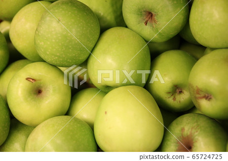 Apple Apple 65724725