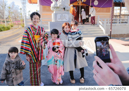 拍攝Hatsumode的紀念照 65726078