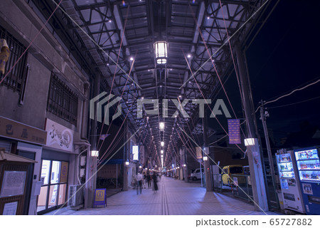 Yotsuken Road at night, Entonji Yotsuken Road at night, Entonji 65727882