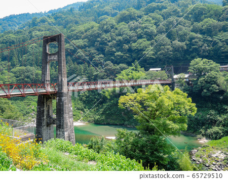 Oboke Koboke Old suspension bridge "Akakawa Bridge" over the Yoshino River 65729510