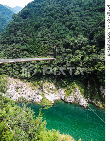 通往吉野河峽谷的高伯Koboke赤川大橋 65729514