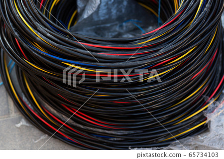 Power bay electric wire for street lighting. Power bay electric wire for street lighting. 65734103