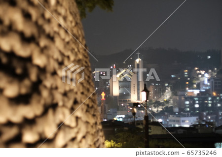 首爾市的夜景 首爾市的夜景 65735246