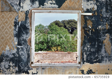 broken frame broken frame 65735919