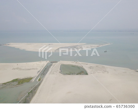 Reclamation land at Gurney Wharf 65736300