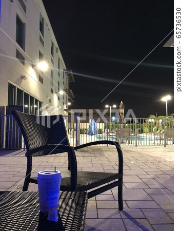 Night motel 65736530