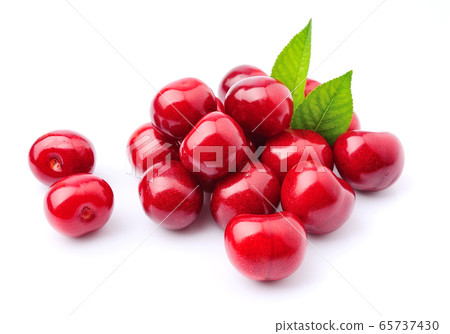 Cherry with leaves 65737430