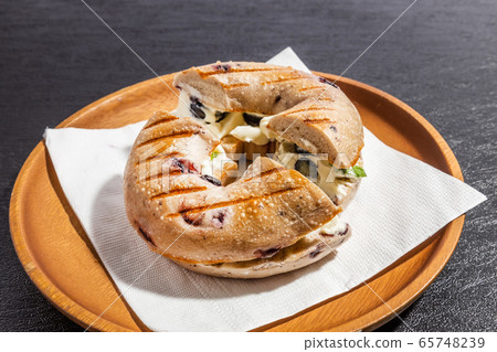 Bagel bread Bagel Sandwich 65748239