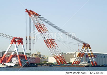 赤塔港打撈船的視圖 65748489