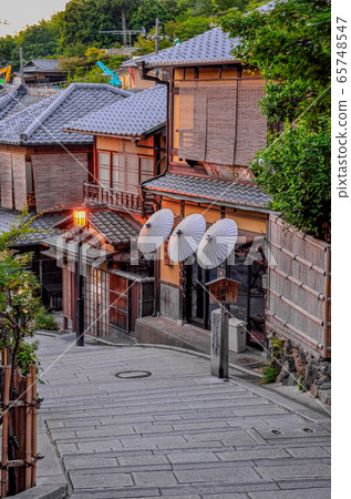 Niningsaka in Kyoto 65748547