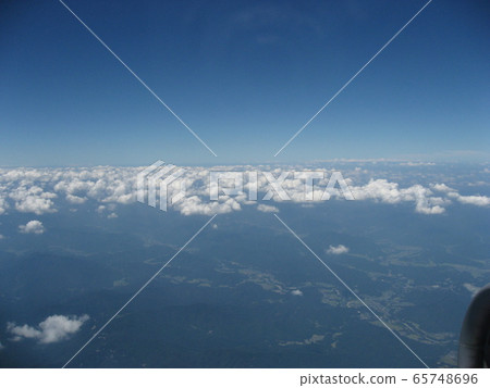 Above the clouds ④ Above the clouds ④ 65748696