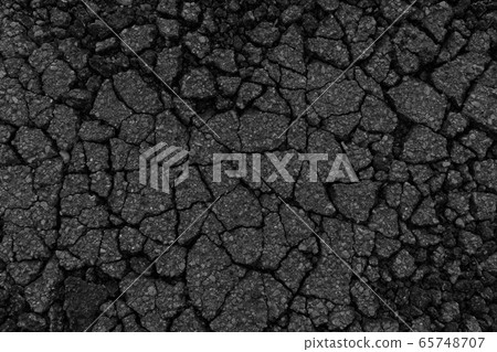 破碎的瀝青 65748707