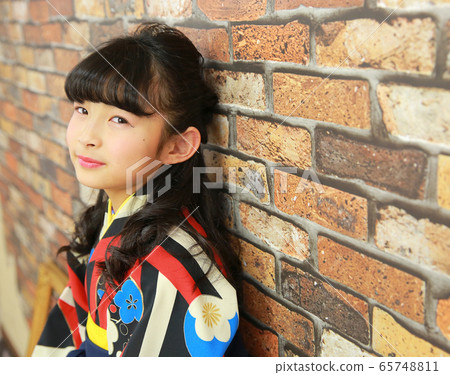 A girl in a hakama A girl in a hakama 65748811