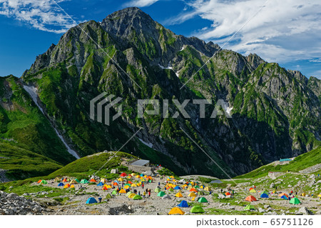 Kensawa營地和山 65751126