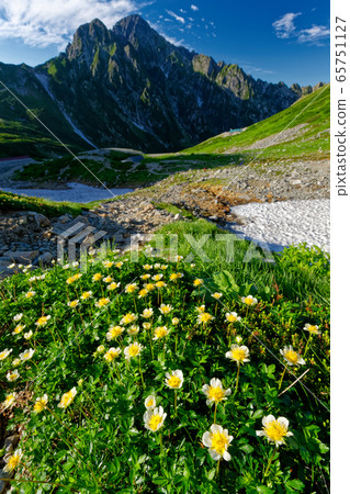 View of Kenzawa of Kensawa and Mt. 65751127