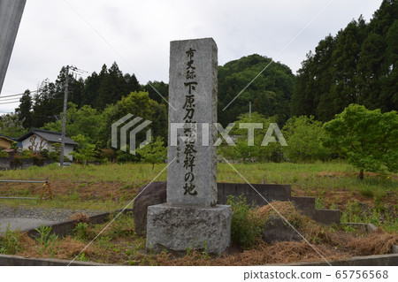 下原劍匠起源石碑 下原劍匠起源石碑 65756568