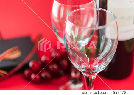wine glass wine glass 65757864