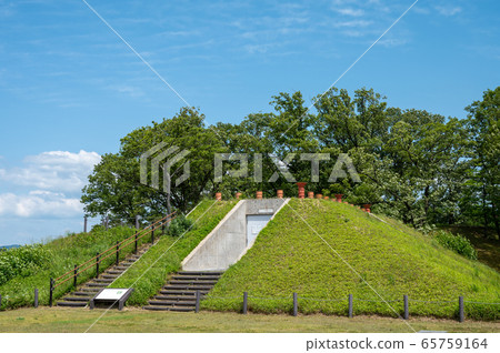 Nomi City, Ishikawa Prefecture / Autumn Tsuneyama Tumulus Park / May 2020 Nomi City, Ishikawa Prefecture / Autumn Tsuneyama Tumulus Park / May 2020 65759164