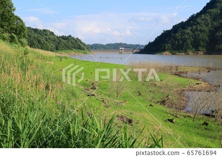 Bottom of Numata Dam Bottom of Numata Dam 65761694
