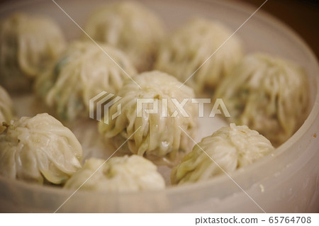 蒸餃子 65764708