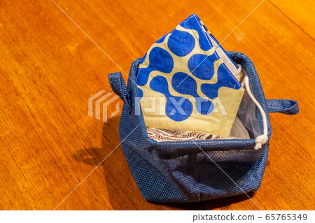 Handmade mask and storage box Handmade mask and storage box 65765349