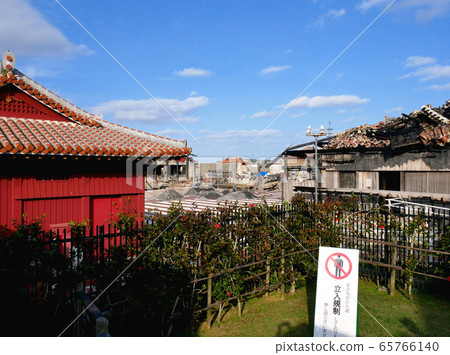 Shuri Castle under restoration 65766140