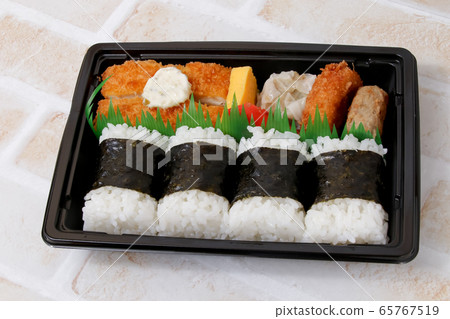 便當便利店便當便利店米飯油炸食品海苔日本料理 65767519