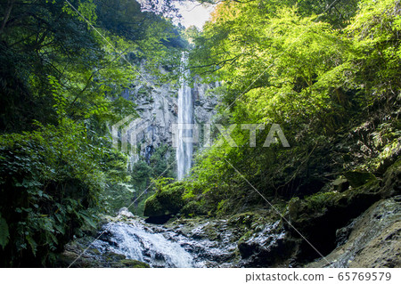 Takibaya waterfall Takibaya waterfall 65769579