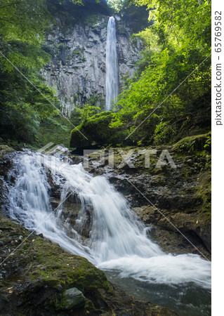 Takibaya waterfall 65769582