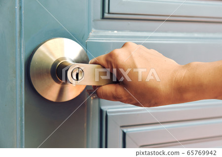 Door knob handle dirty cumulative with bacteria, Germ or virus spreading on public surface Door knob handle dirty cumulative with bacteria, Germ or virus spreading on public surface 65769942