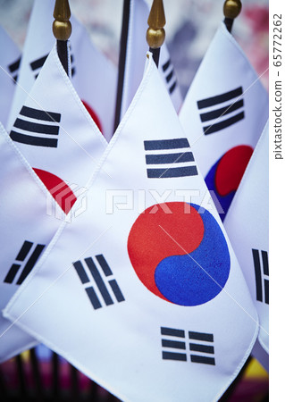 South Korean flag 65772262