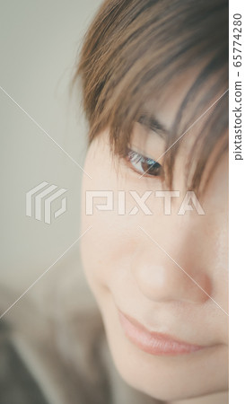 without makeup, no makeup, female 65774280